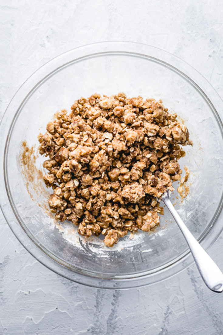 apple crisp crumble in bowl