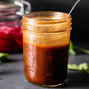 bbq vinaigrette in mason jar