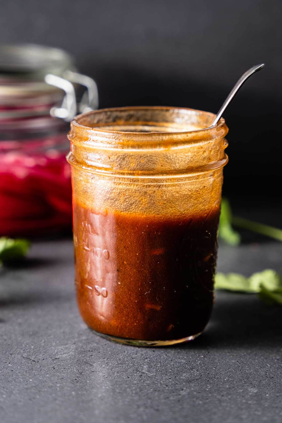 bbq vinaigrette in mason jar