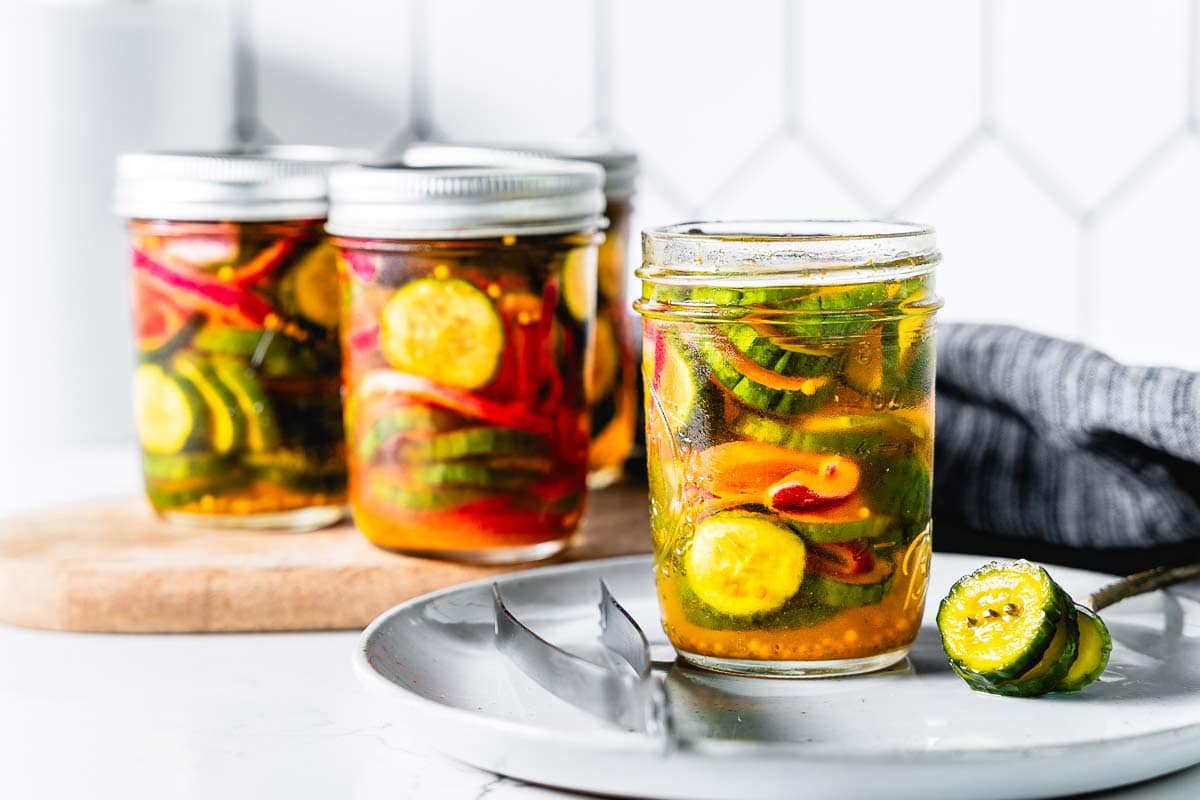 bread and butter pickles in jars horizontal