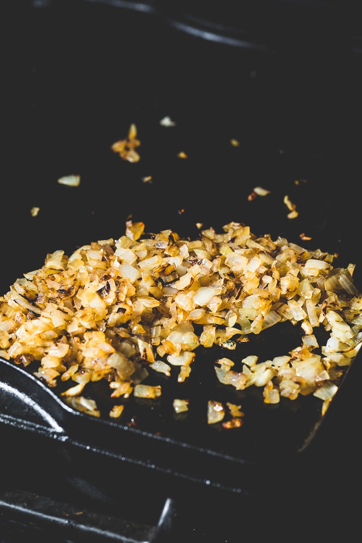 flat top cheeseburger caramelized onions