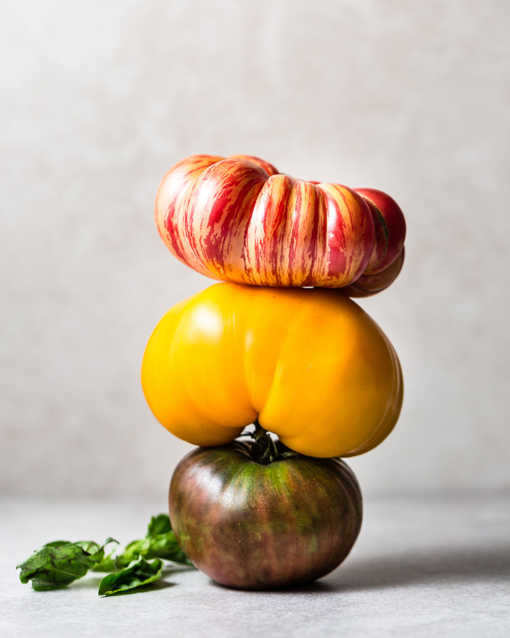 Heirloom Tomatoes like a stoplight