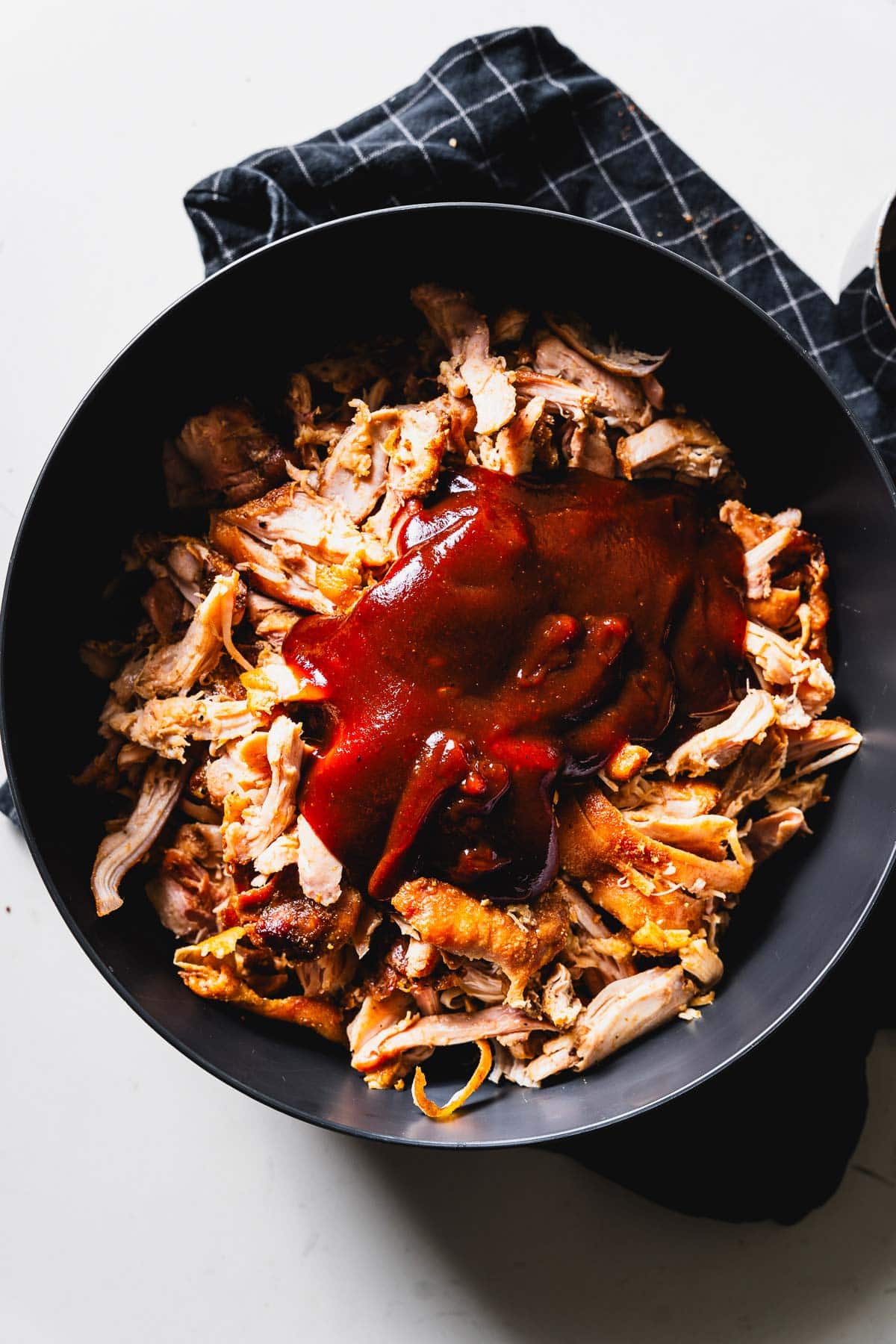 sauce on bbq pulled chicken