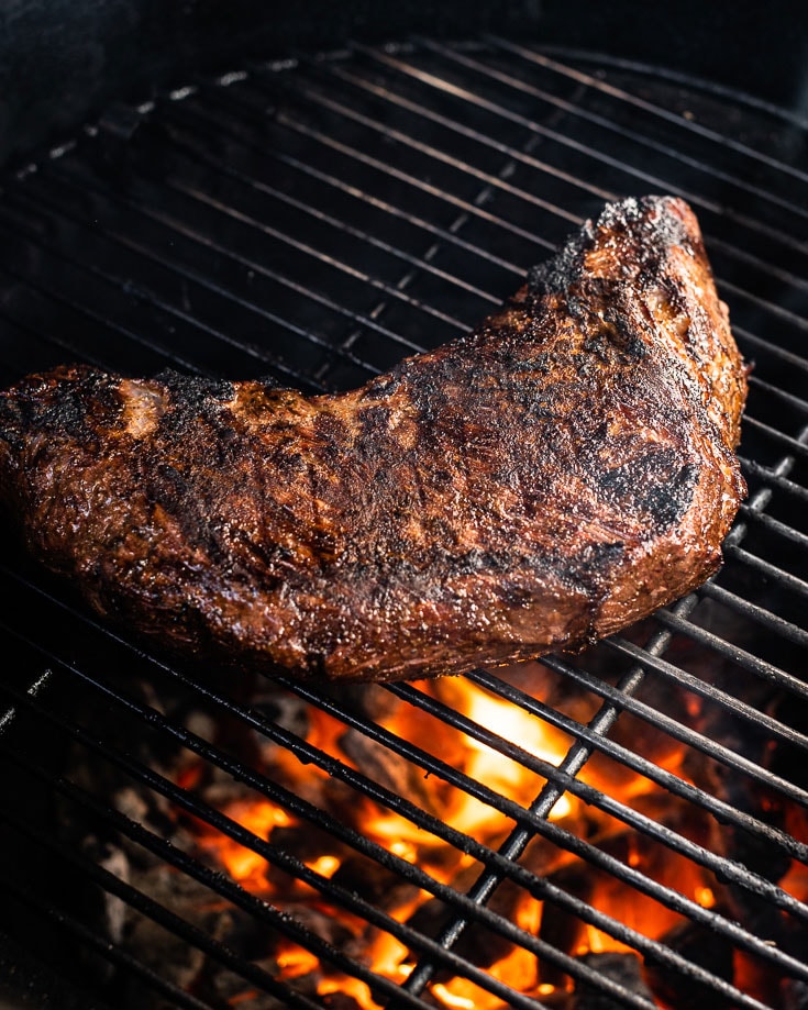 searing smoked tri tip on charcoal