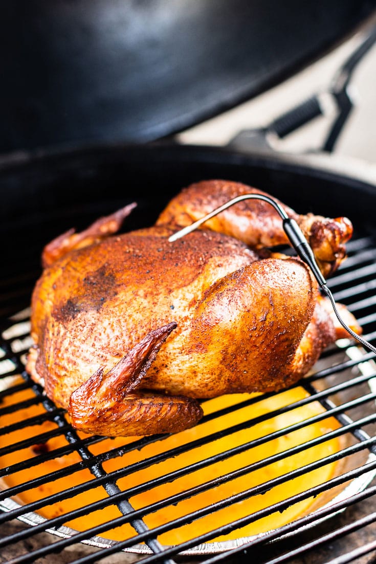 smoking a chicken in big green egg