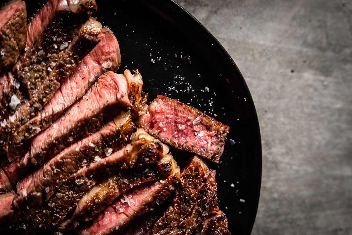 How to Cook a Steak: A Steak Temperature Guide